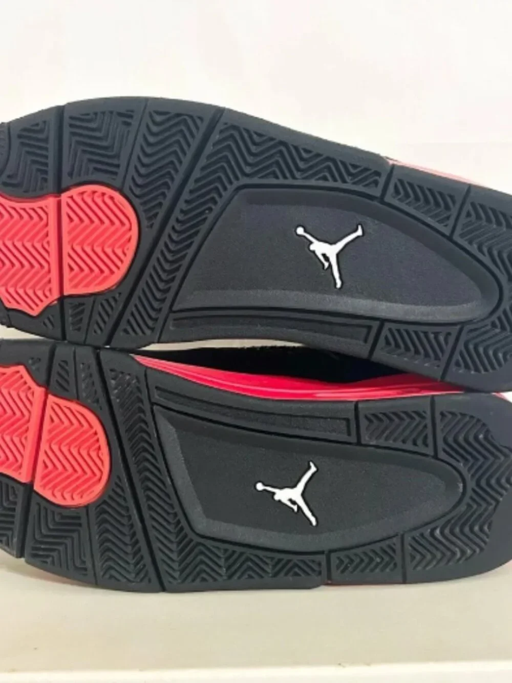 Jordan 4 Retro Red Thunder